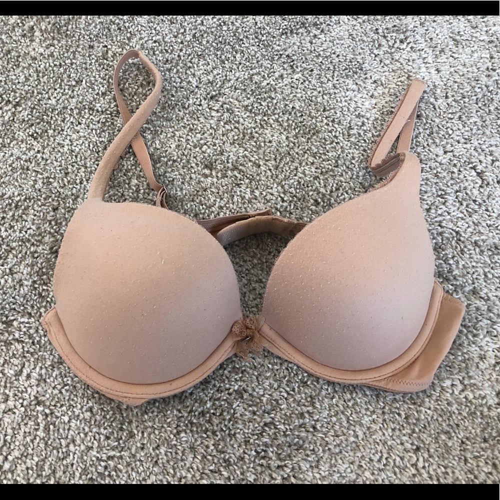 Victoria’s Secret push up body bra in nude
